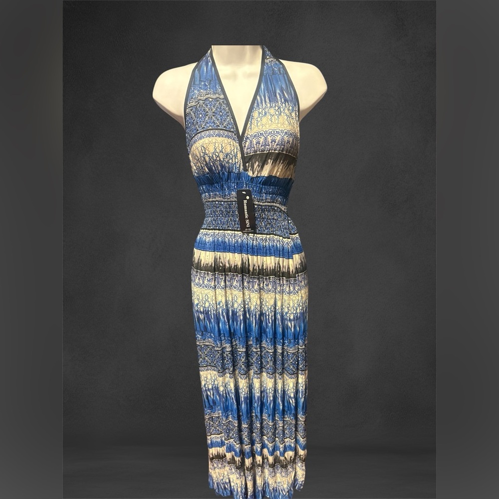 New , Patterned Halter Dress 🎀